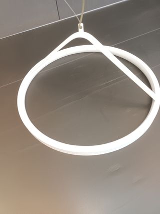 Lámpara LED colgante moderna blanca