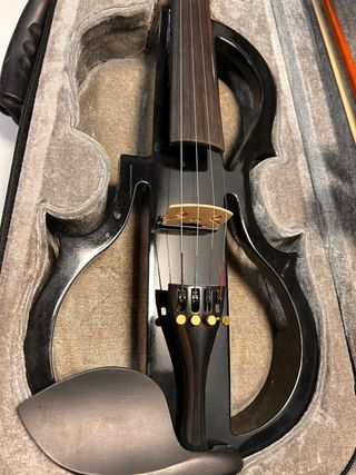 Violín eléctrico negro