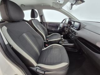 Hyundai i10 klass 66cv 2024