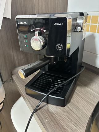 Cafetera Saeco Poemia