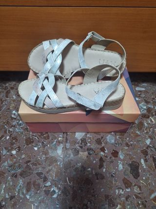 Sandalias niña rosa-plata