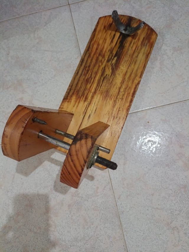 Jamonero madera y metal