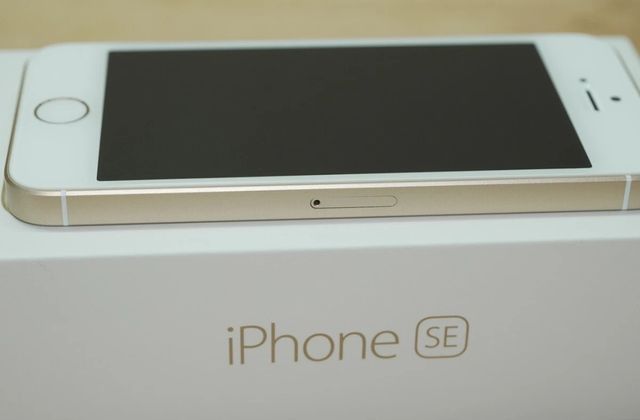 iPhone SE Oro (1ª Gen) - 2016