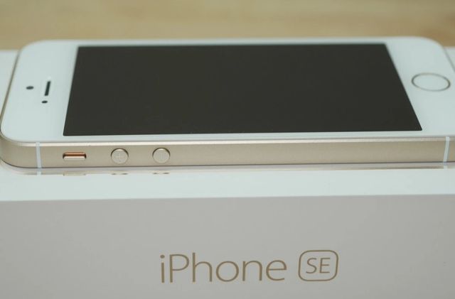 iPhone SE Oro (1ª Gen) - 2016