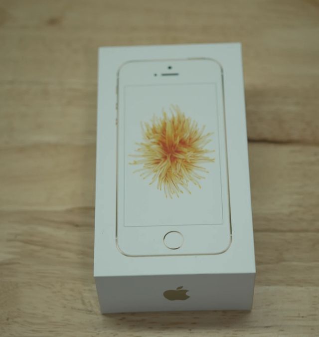iPhone SE Oro (1ª Gen) - 2016