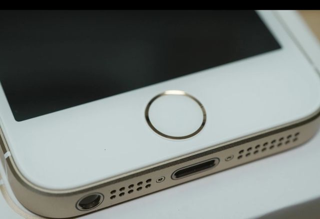 iPhone SE Oro (1ª Gen) - 2016