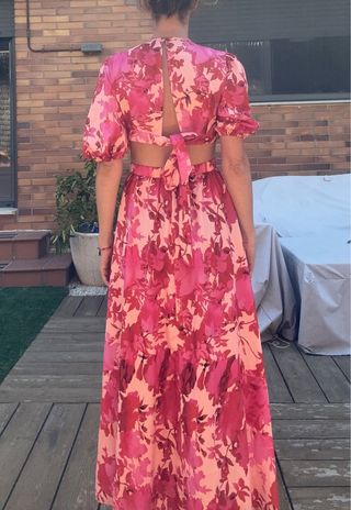 precioso vestido cut de flores