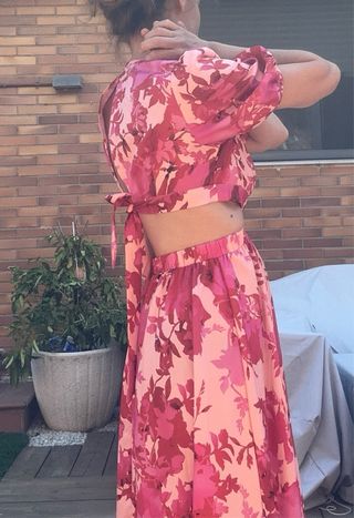 precioso vestido cut de flores