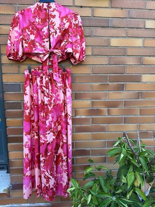 precioso vestido cut de flores