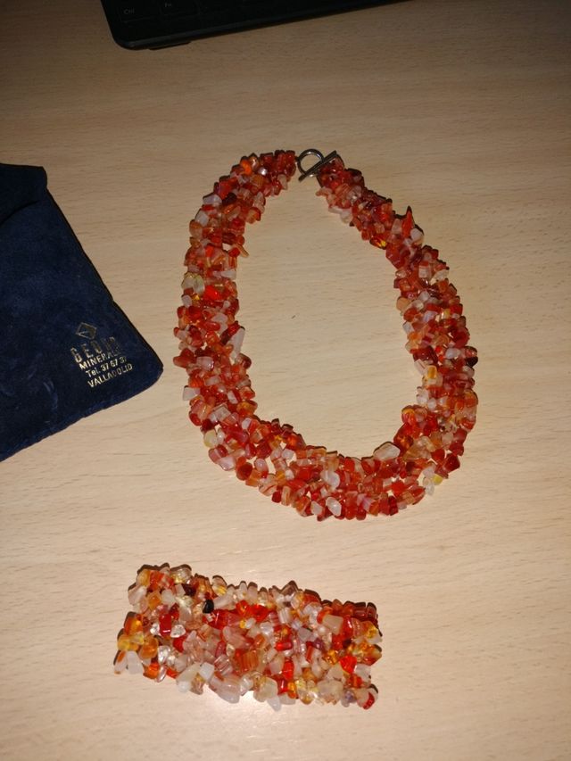 Collar y Pulsera de Ágata Roja