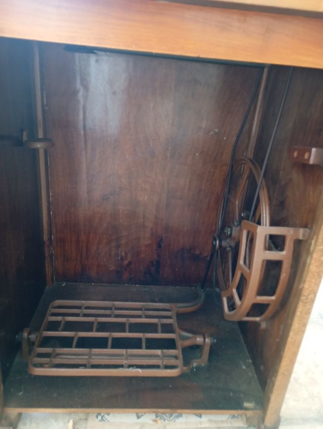 Máquina coser Alfa Antigua