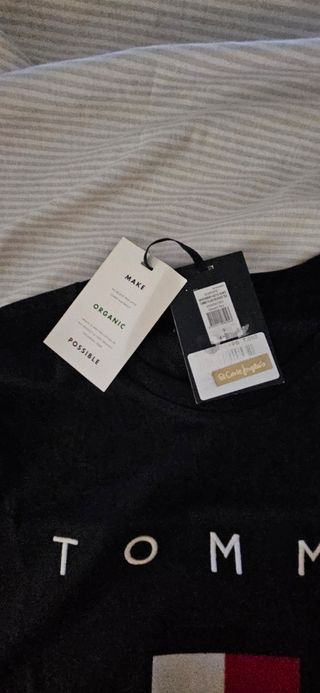Camiseta Tommy Hilfiger negra talla S
