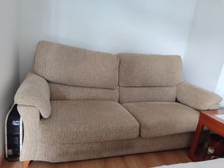 Sofá 2 plazas beige