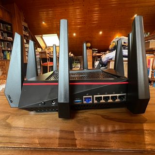 Router Asus RT-AC5300 Tri-Band Gigabit