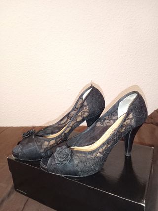 Tacones y bolso Doriani negros