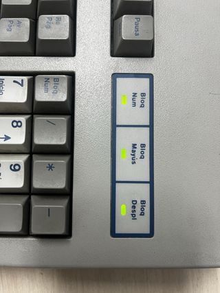 Olivetti KBD 2812 Teclado mecánico año 1990