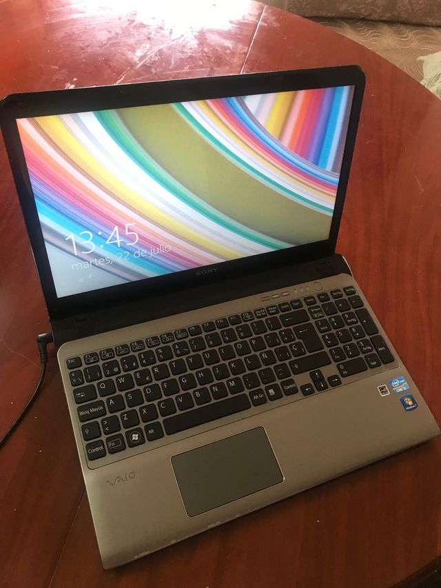 Portátil Sony Vaio i3 - Plata