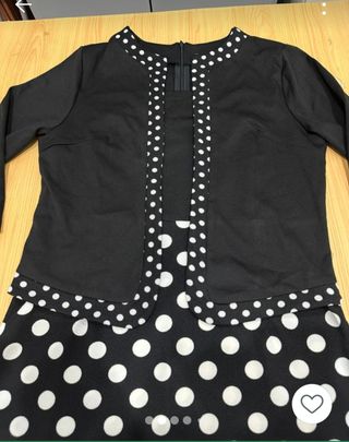Vestito elegante a pois bianco e nero