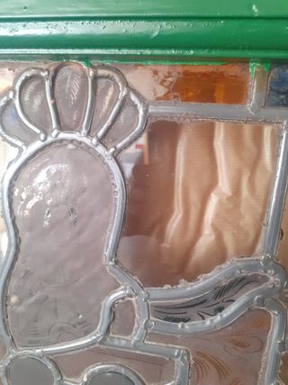 Puertas antiguas con vidrieras