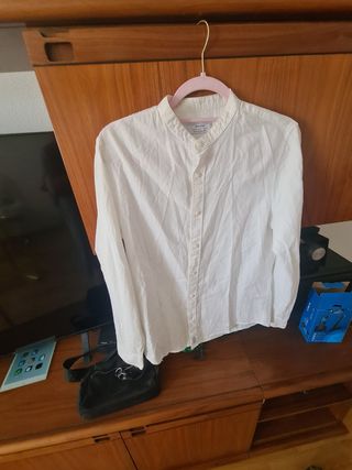 Camisa blanca Bershka talla S.7 euros