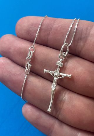 Religioso Collar De Cristo En Plata 925