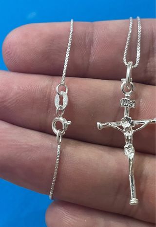 Religioso Collar De Cristo En Plata 925