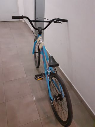 Bicicleta de bmx race 