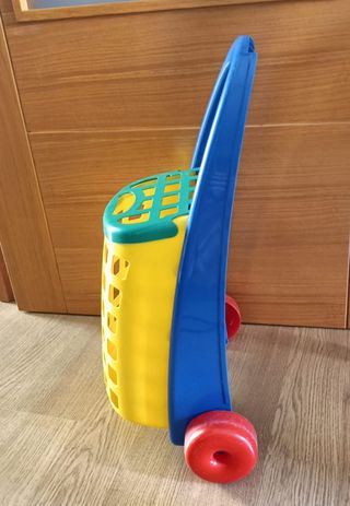 Carrito de juguete infantil