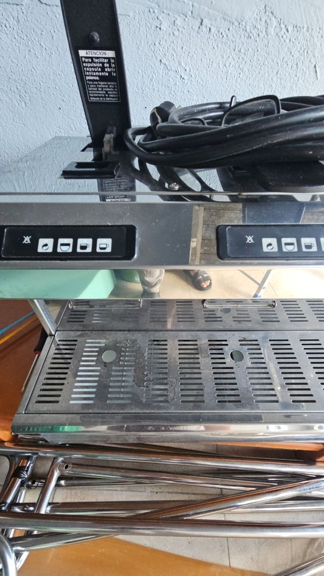 Cafetera industrial de capsulas Novell