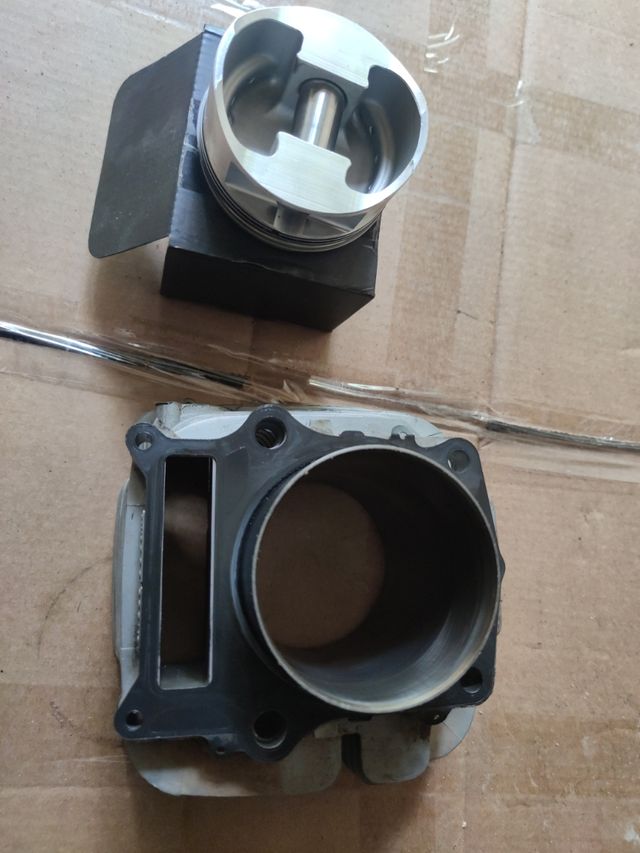 Cilindro y pistón Yamaha XT600E