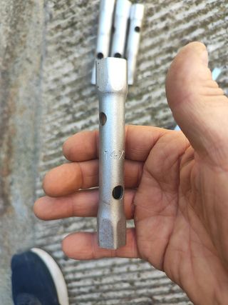 8 Chiavi a Tubo per Rubinetto