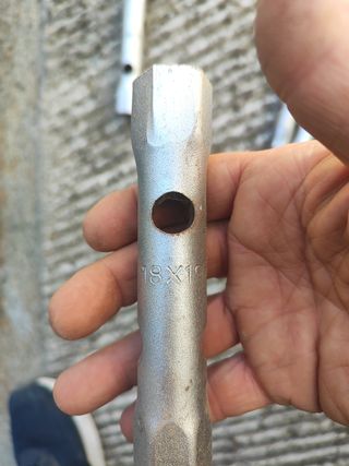 8 Chiavi a Tubo per Rubinetto