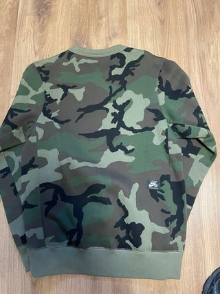 Sudadera Nike SB camuflaje talla XS