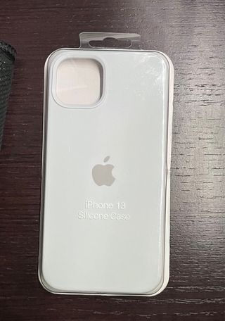 Custodia silicone bianca iPhone 13
