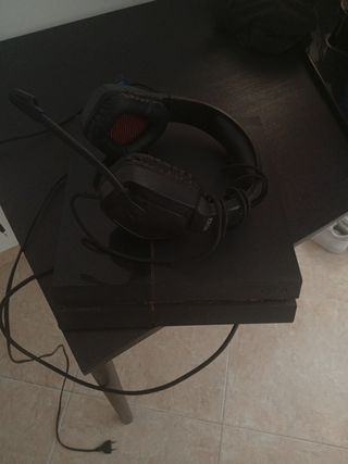 PS4 (PlayStation 4) + Cascos