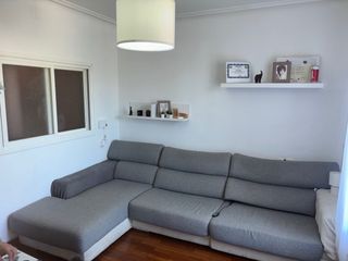 Sofá chaise longue gris