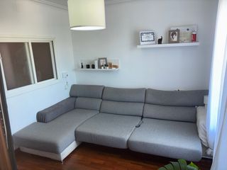 Sofá chaise longue gris