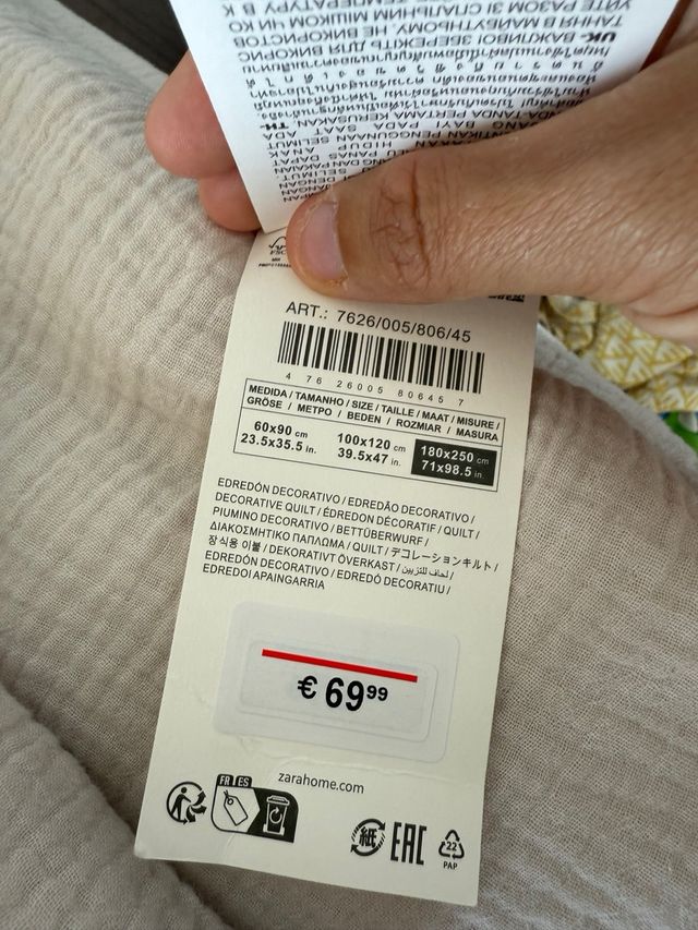 Edredón y funda cojín 
Zara Home 
