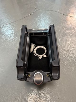 Reposabrazos VW Caddy 08/19