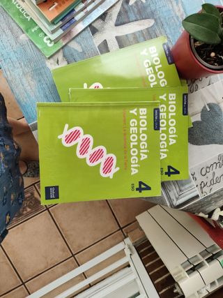 Inicia Biología y Geología 4.º ESO. Libro del a...