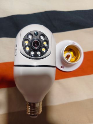 Cámara vigilancia bombilla