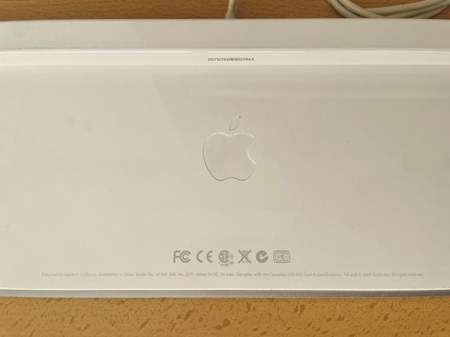 Teclado y ratón Apple inalámbrico