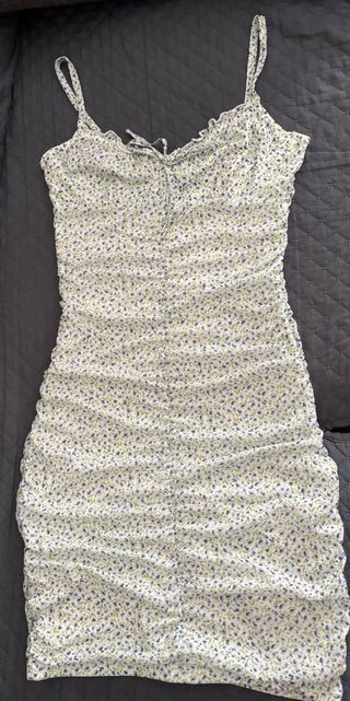 Vestido escotado floral - azul y blanco
