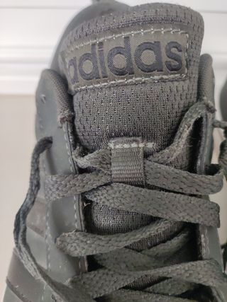 Zapatillas Adidas grises