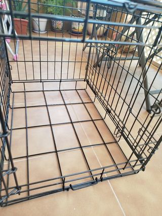 Jaula desmontable para mascotas negra
