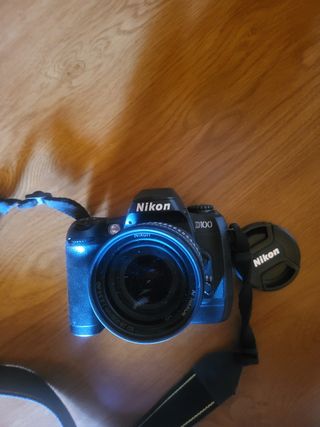 Nikon D100 - Macchina fotografica reflex