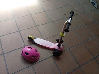 Patinete infantil rosa + casco