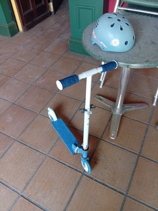Patinete infantil + casco