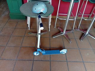 Patinete infantil + casco