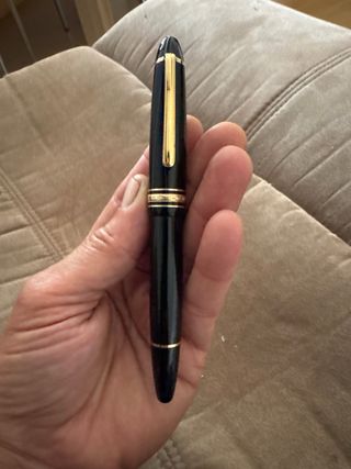 Pluma Montblanc Meisterstück 146 chapado en oro 18